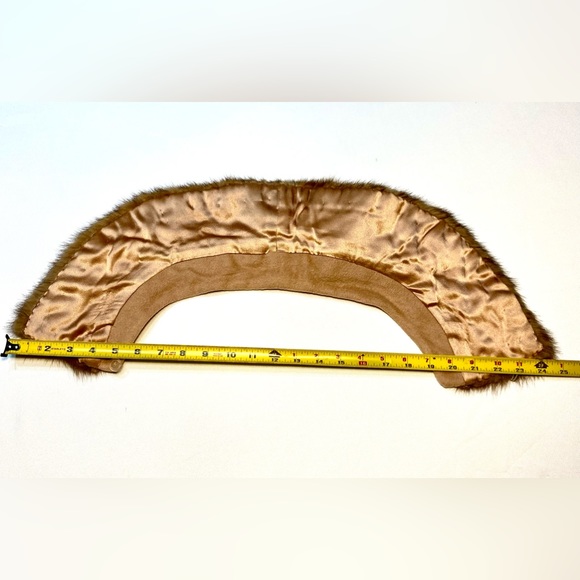 Vintage Genuine Mink Collar  Fur Ladies Lined Collar for Jacket or Coat - Picture 11 of 12